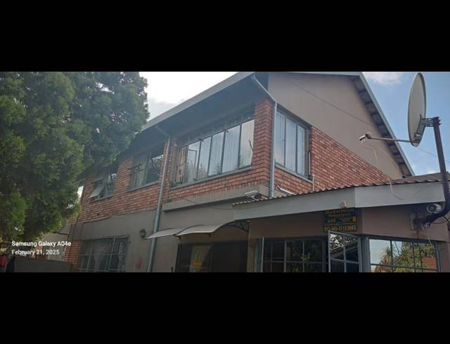 3 BEDROOM TOWNHOUSE FOR SALE IN DELMAS